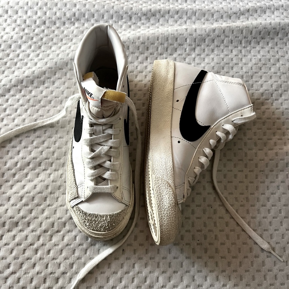 Nike Blazer Mid 77 Women's Shoes Vintage Designed Gray Black Sneakers